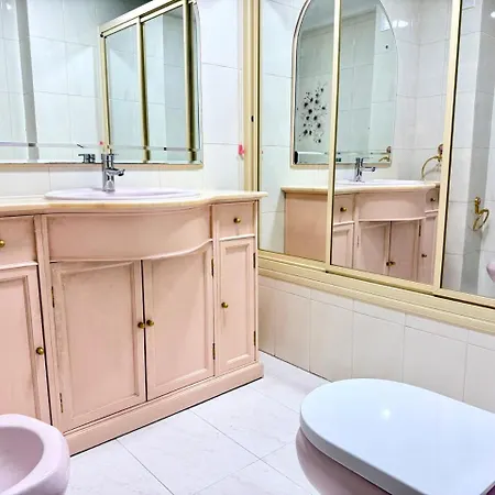 Beachfront For 6, 3 Bathrooms, Levante Appartamento *