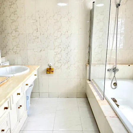 Apartment Beachfront For 6, 3 Bathrooms, Levante *