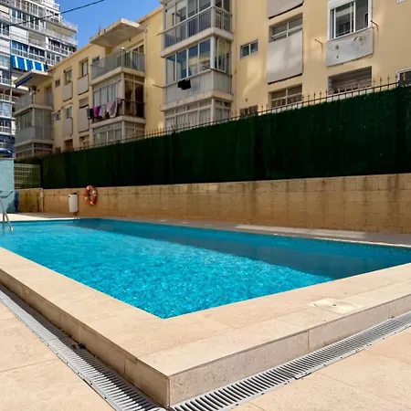 Beachfront For 6, 3 Bathrooms, Levante Appartamento Benidorm