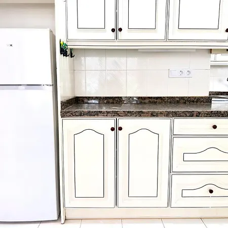 Beachfront For 6, 3 Bathrooms, Levante Apartment