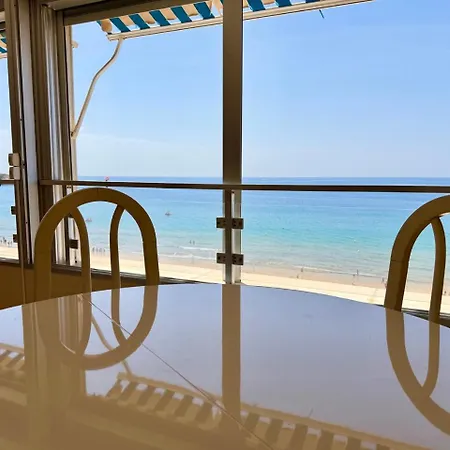 Appartamento Beachfront For 6, 3 Bathrooms, Levante