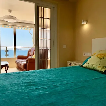 Apartment Beachfront For 6, 3 Bathrooms, Levante *