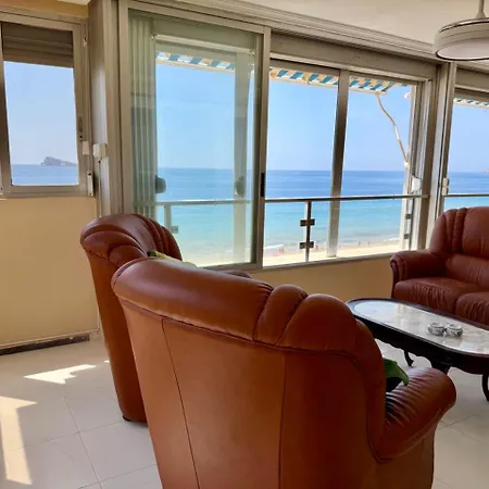 Beachfront For 6, 3 Bathrooms, Levante Appartamento Benidorm