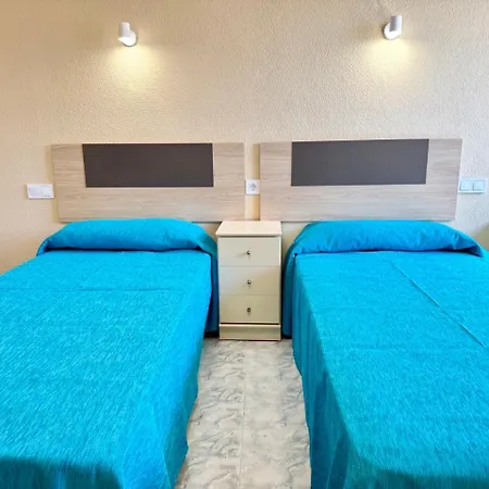 Beachfront For 6, 3 Bathrooms, Levante * Benidorm