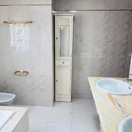 Beachfront For 6, 3 Bathrooms, Levante Apartment
