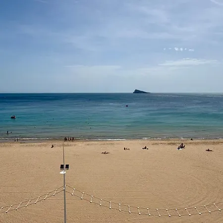 Beachfront For 6, 3 Bathrooms, Levante * Benidorm